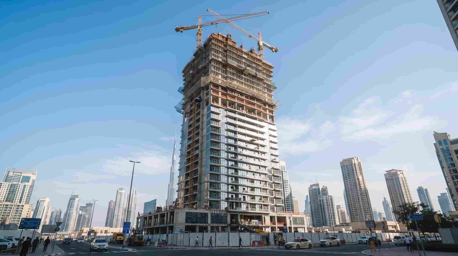 New apartment tower under construction in Dubai